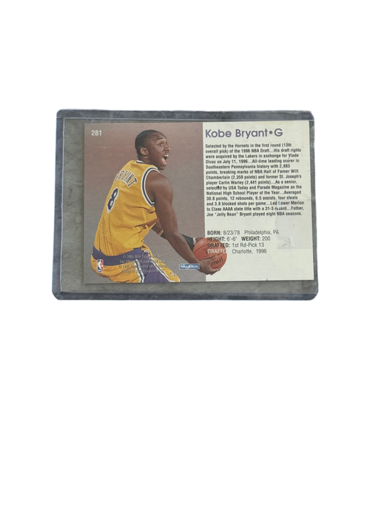 Kobe Bryant “NBA HOOPS” Official Skybox Rookie Card 1996-1997